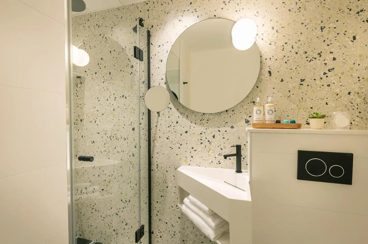 Hôtel Amoi Paris 4*,