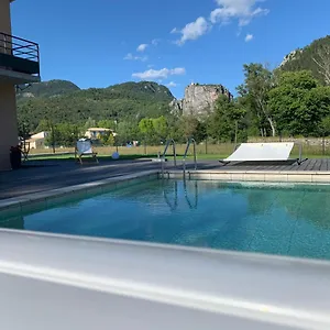 https://le-long-du-verdon.fr-provencehotel.com