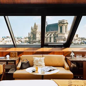 Hotel Madame Reve, Parigi