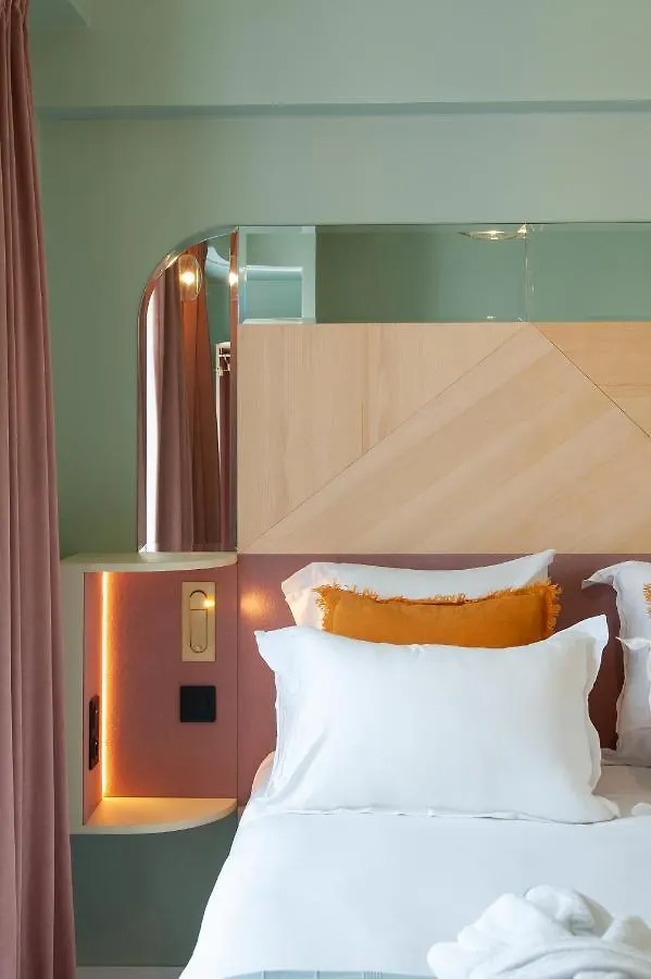 ****  Hotel Amoi Párizs Franciaország