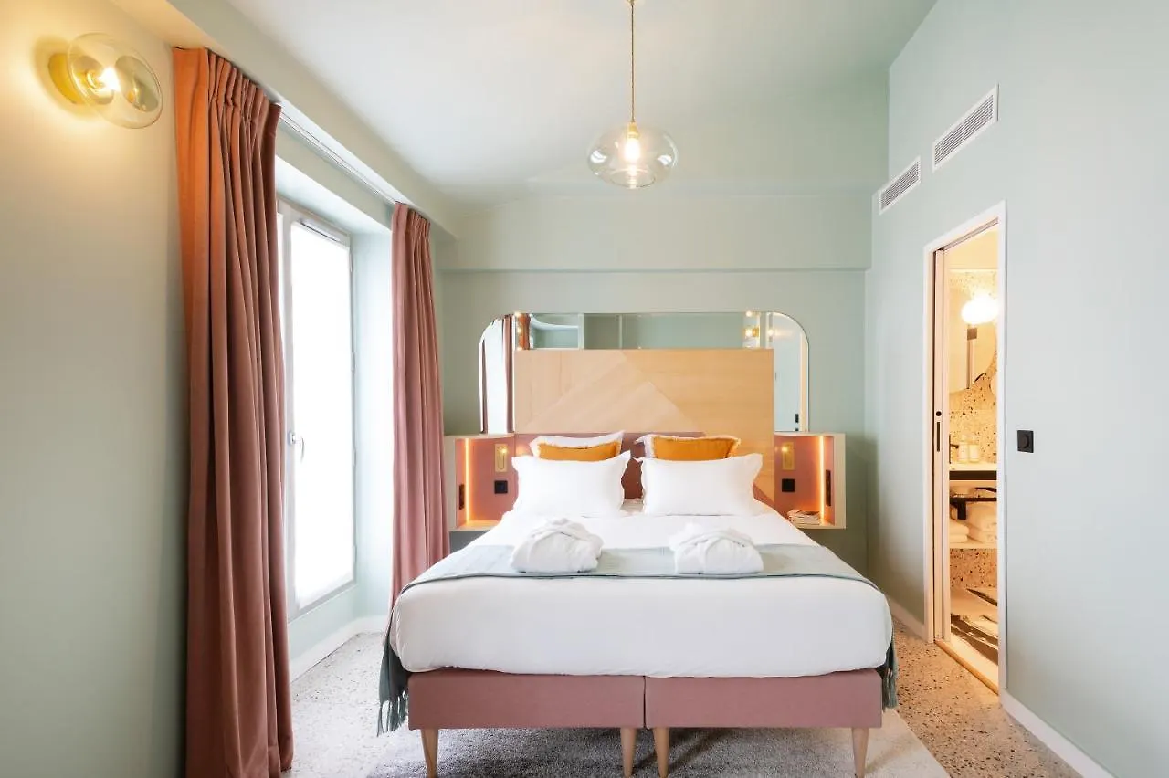 Hotel Amoi Paris 4*,
